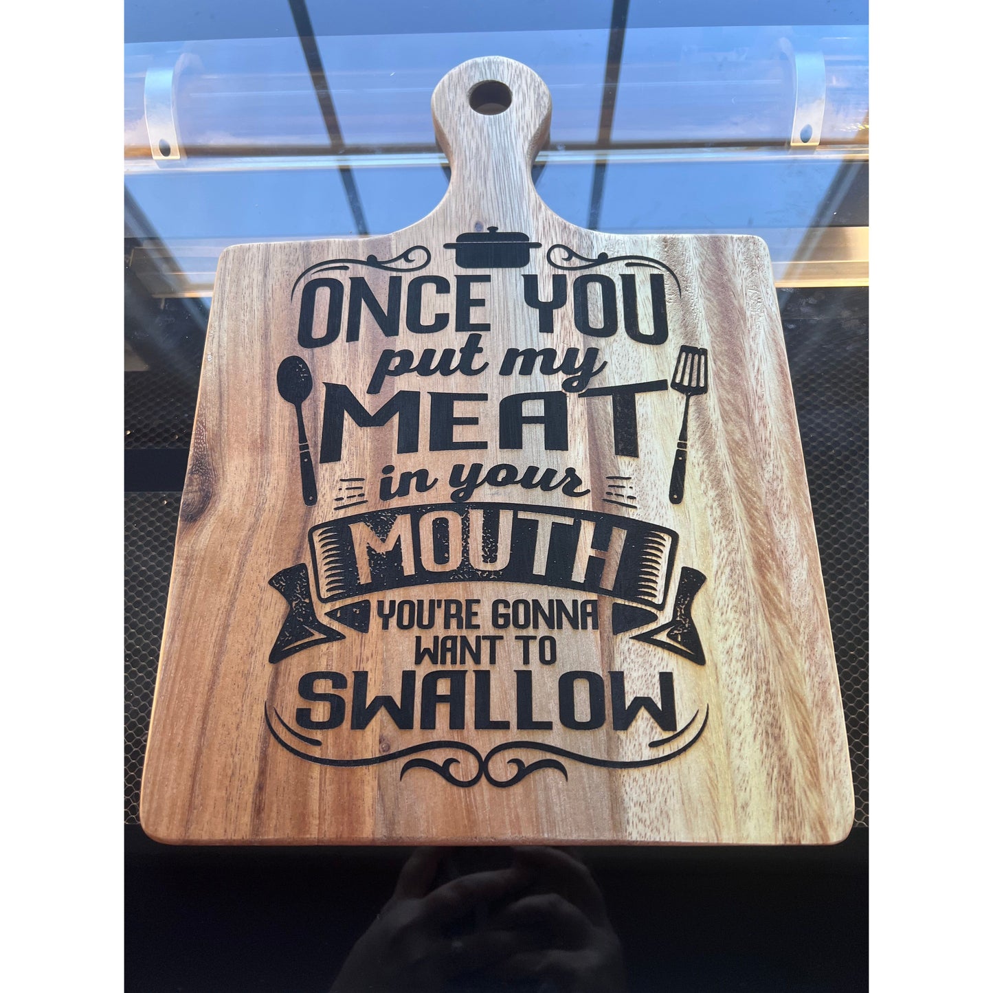 Swallow cutting board